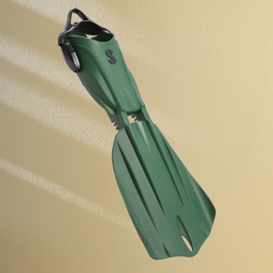 Alternative view of Palmes SCUBAPRO SEAWING NOVA GORILLA